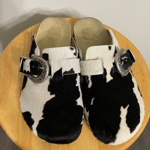 Brother Veiles cow print slides with western belt buckle